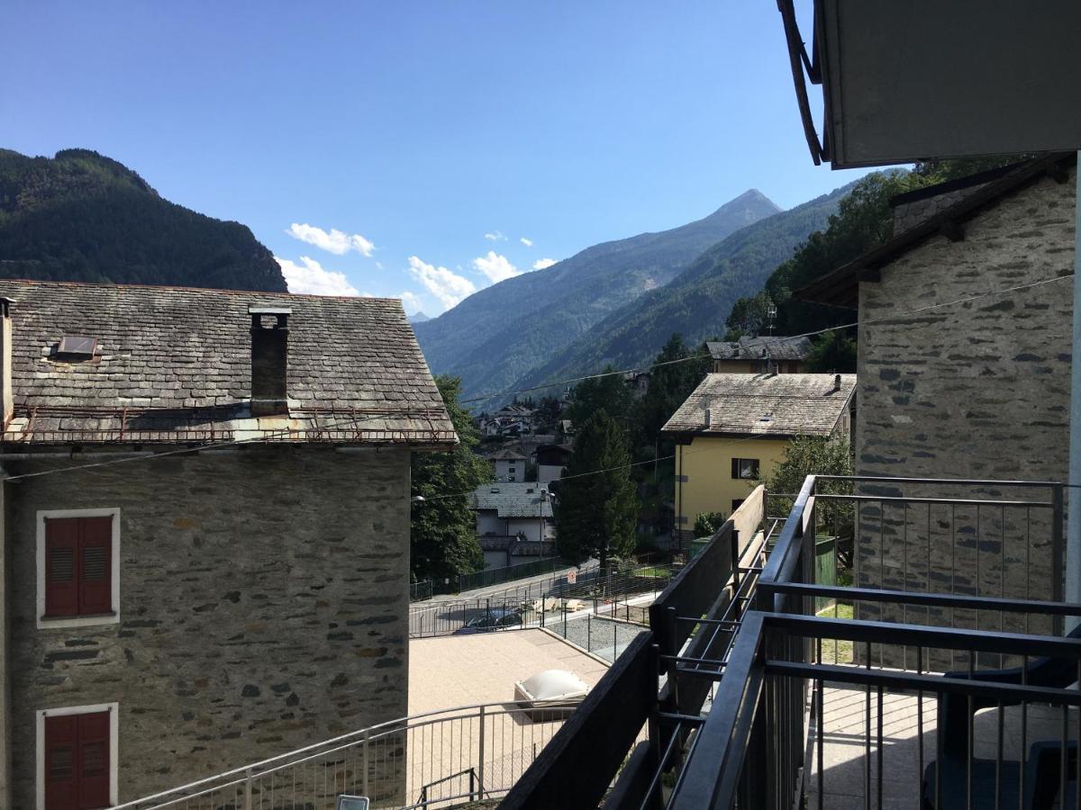 Residence Pizzo Scalino Chiesa in Valmalenco Buitenkant foto