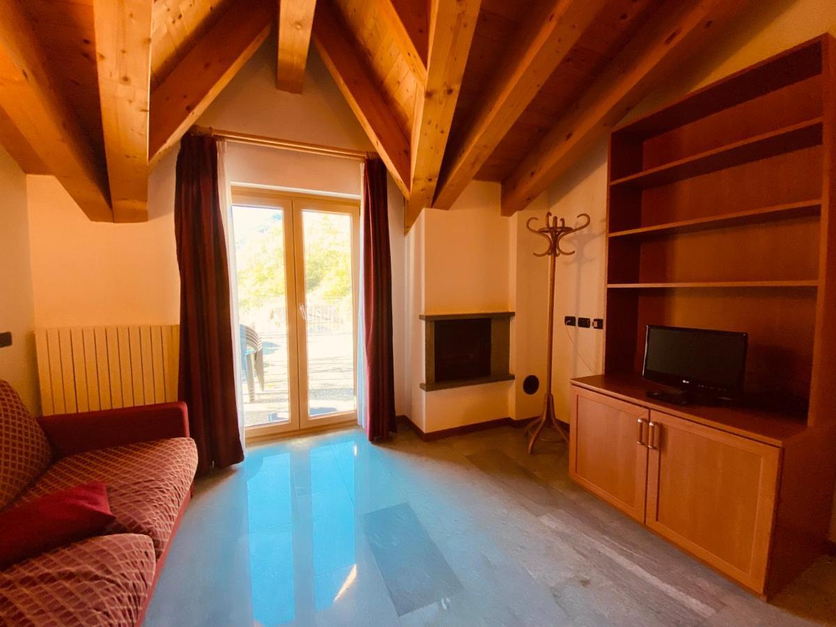 Residence Pizzo Scalino Chiesa in Valmalenco Buitenkant foto