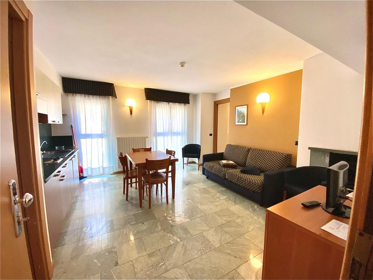 Residence Pizzo Scalino Chiesa in Valmalenco Buitenkant foto