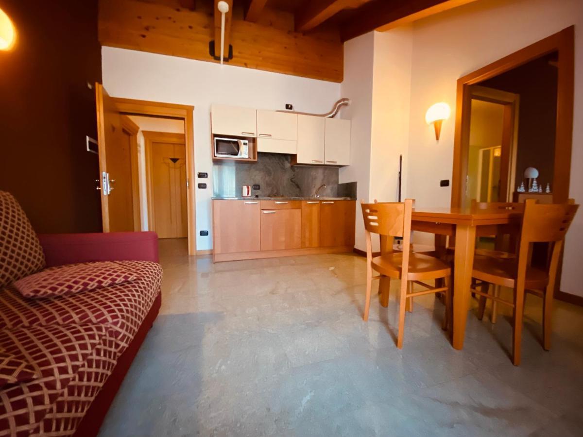 Residence Pizzo Scalino Chiesa in Valmalenco Buitenkant foto