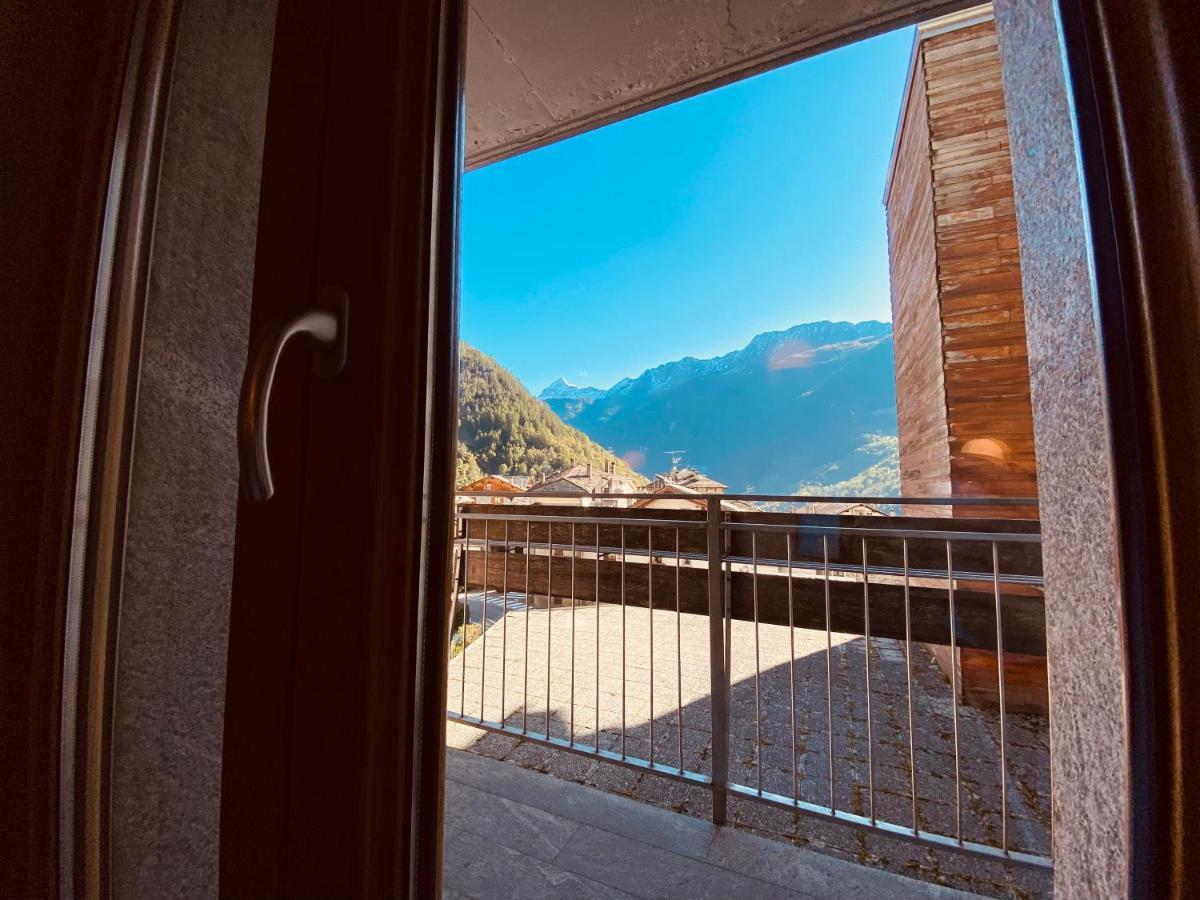 Residence Pizzo Scalino Chiesa in Valmalenco Buitenkant foto