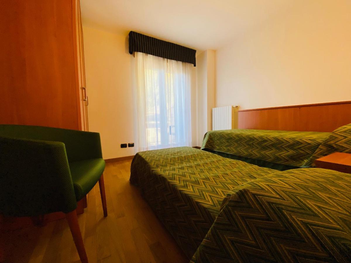 Residence Pizzo Scalino Chiesa in Valmalenco Buitenkant foto