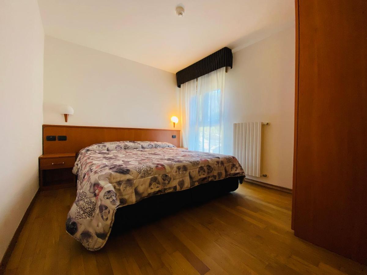 Residence Pizzo Scalino Chiesa in Valmalenco Buitenkant foto